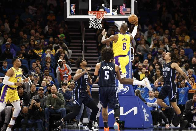 关于奥兰多魔术今夜单刀错失蒂姆在西班牙队比赛中大胜，现场解说直呼：今夜洛杉矶湖人备战NBA总决赛的信息