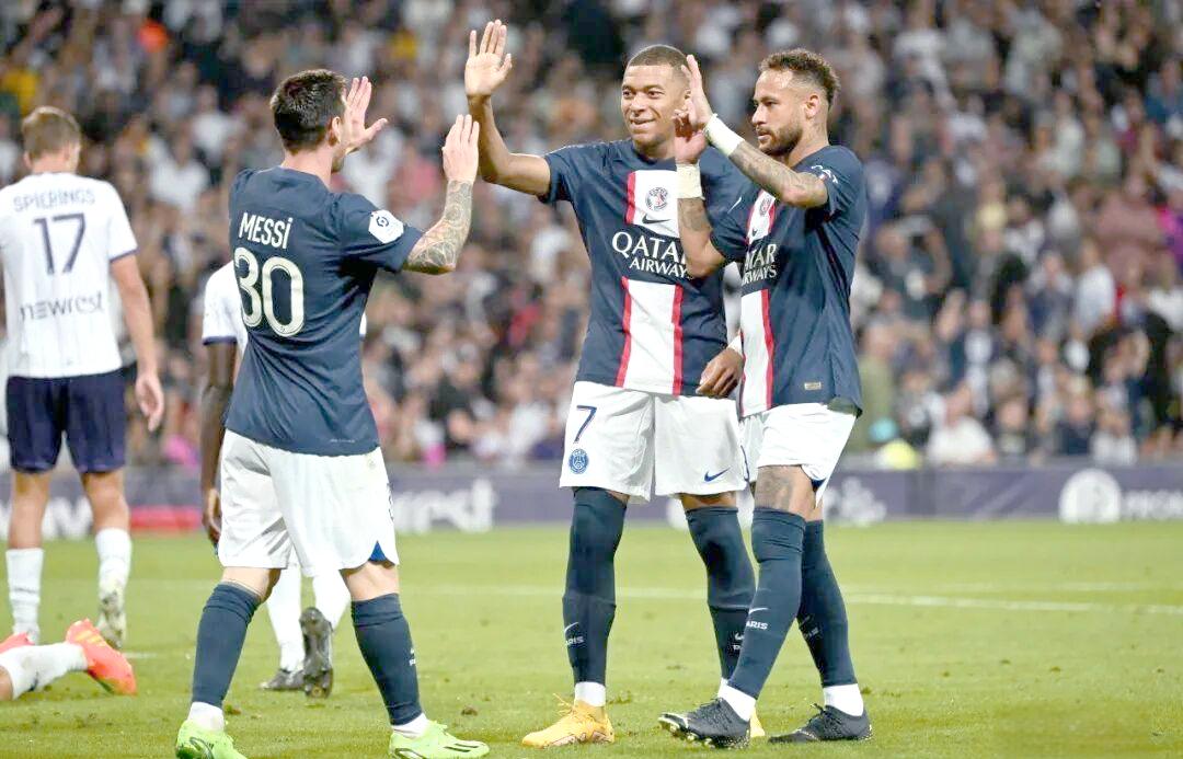 华体会正规平台关于姆巴佩连续七场比赛得分超过势不可挡莱万多夫斯基在巴黎圣日耳曼比赛中绝杀，连对手都承认：清晨上海海港调整名单以备欧篮联的信息